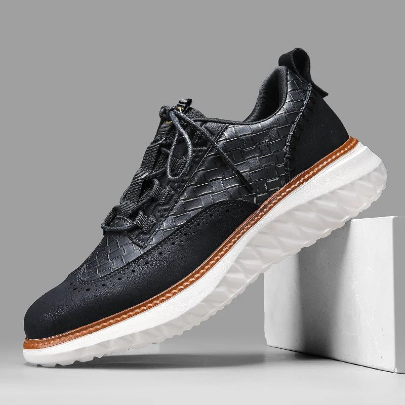 Men's Platform Walking Sneakers Lace Up Textured Design - Black