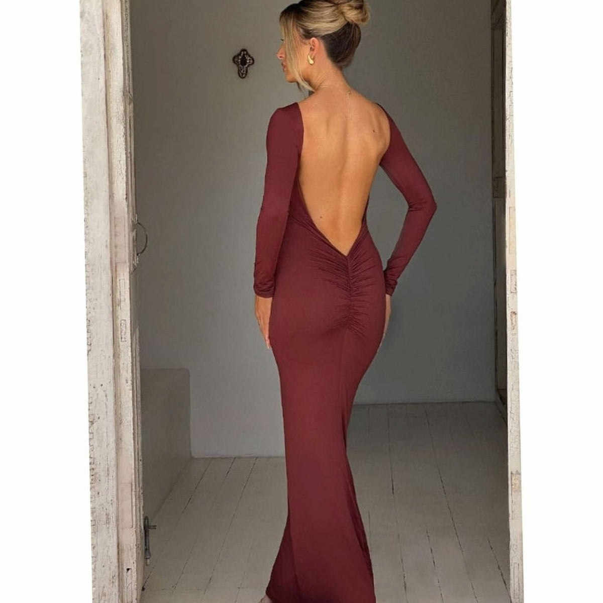 Women's Backless Long-Sleeve Fitted Maxi Wedding Guest Dress