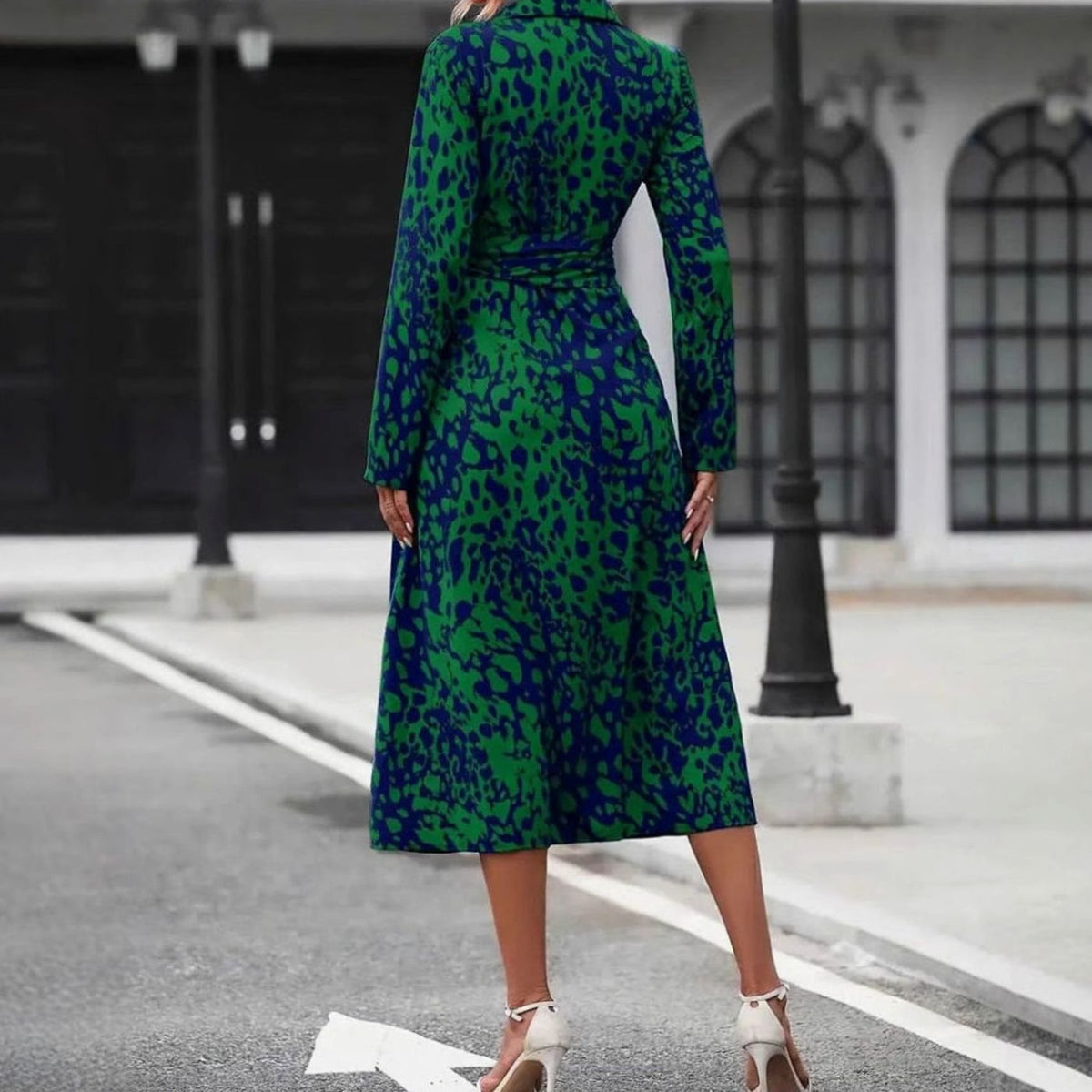Women's Belted Abstract Print Midi Shirt Dress