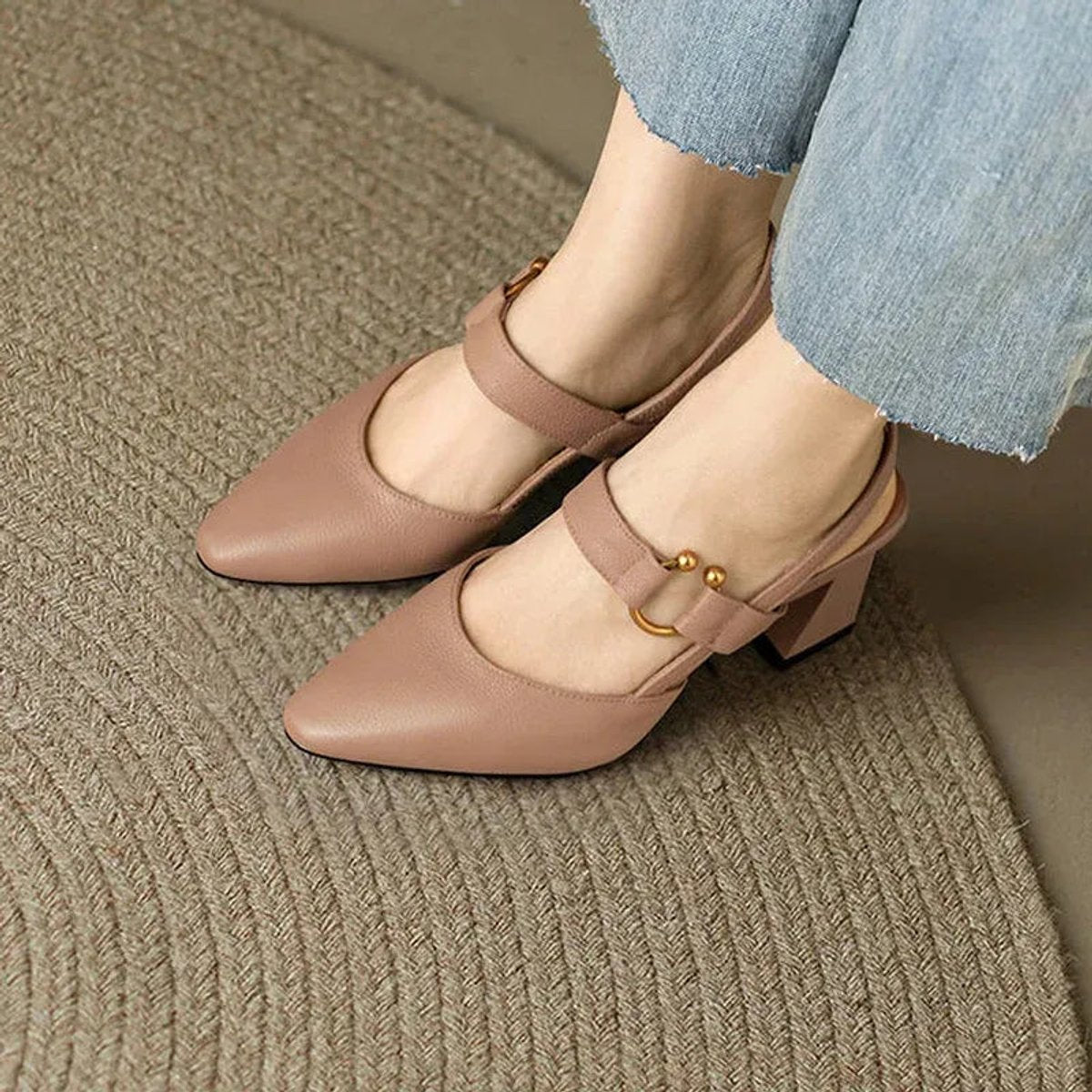 Women's Block Heel Pointed Toe Slingback Comfort Heels
