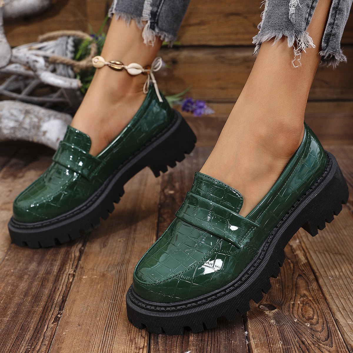 Women's Croc-Embossed Chunky Platform Slip-On Comfort Loafers