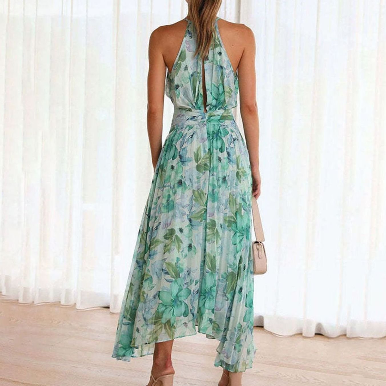 Women's Floral Halter-Neck Pleated Maxi Sundress