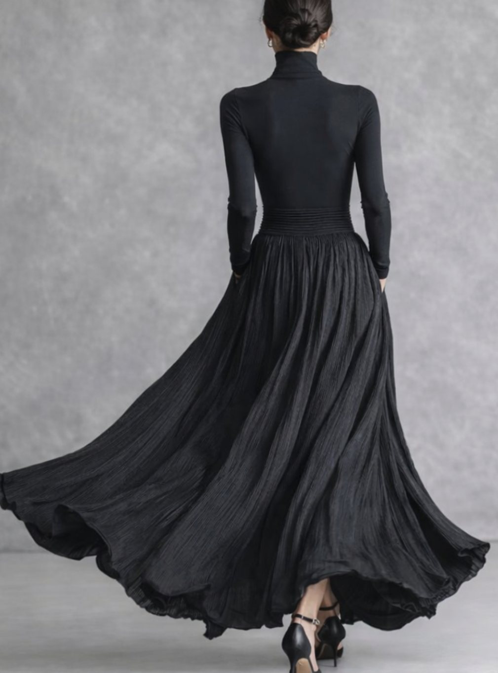 Women's Long Sleeve Turtleneck Pleated Maxi Dress with Pockets