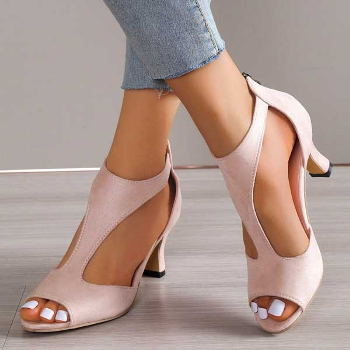 Women's Open-Toe Mid-Heel Ankle Strap Comfort Sandals