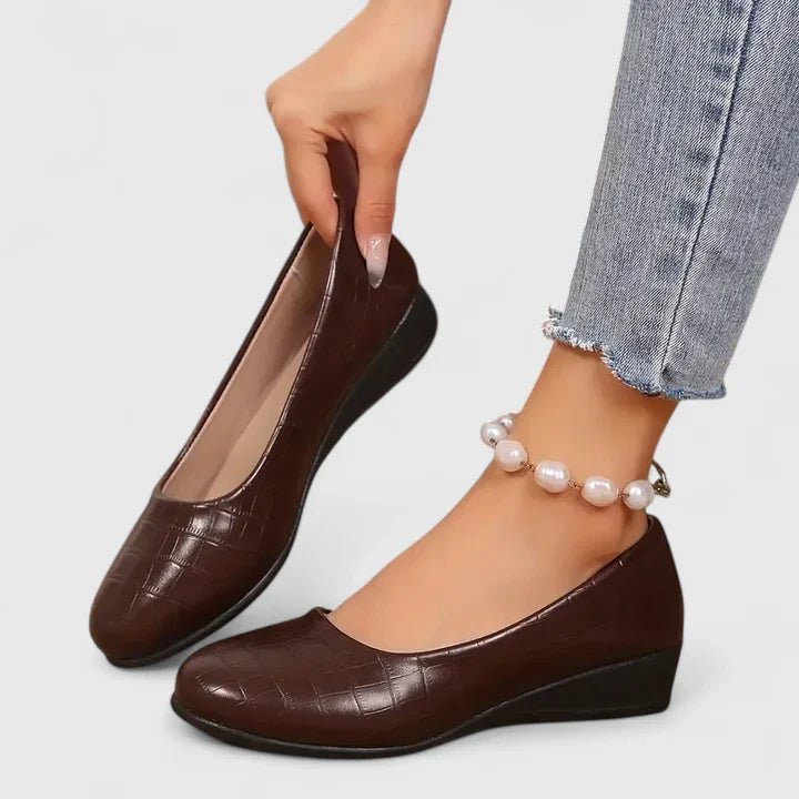 Women's Orthopedic Memory-Foam Crocodile-Print Slip-On Flats