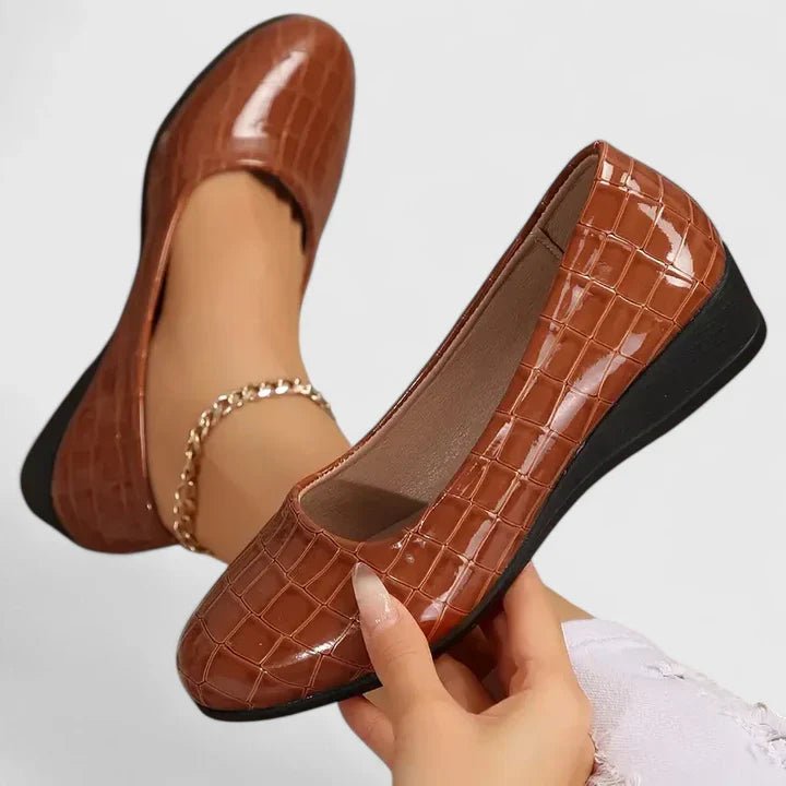 Women's Orthopedic Memory-Foam Crocodile-Print Slip-On Flats