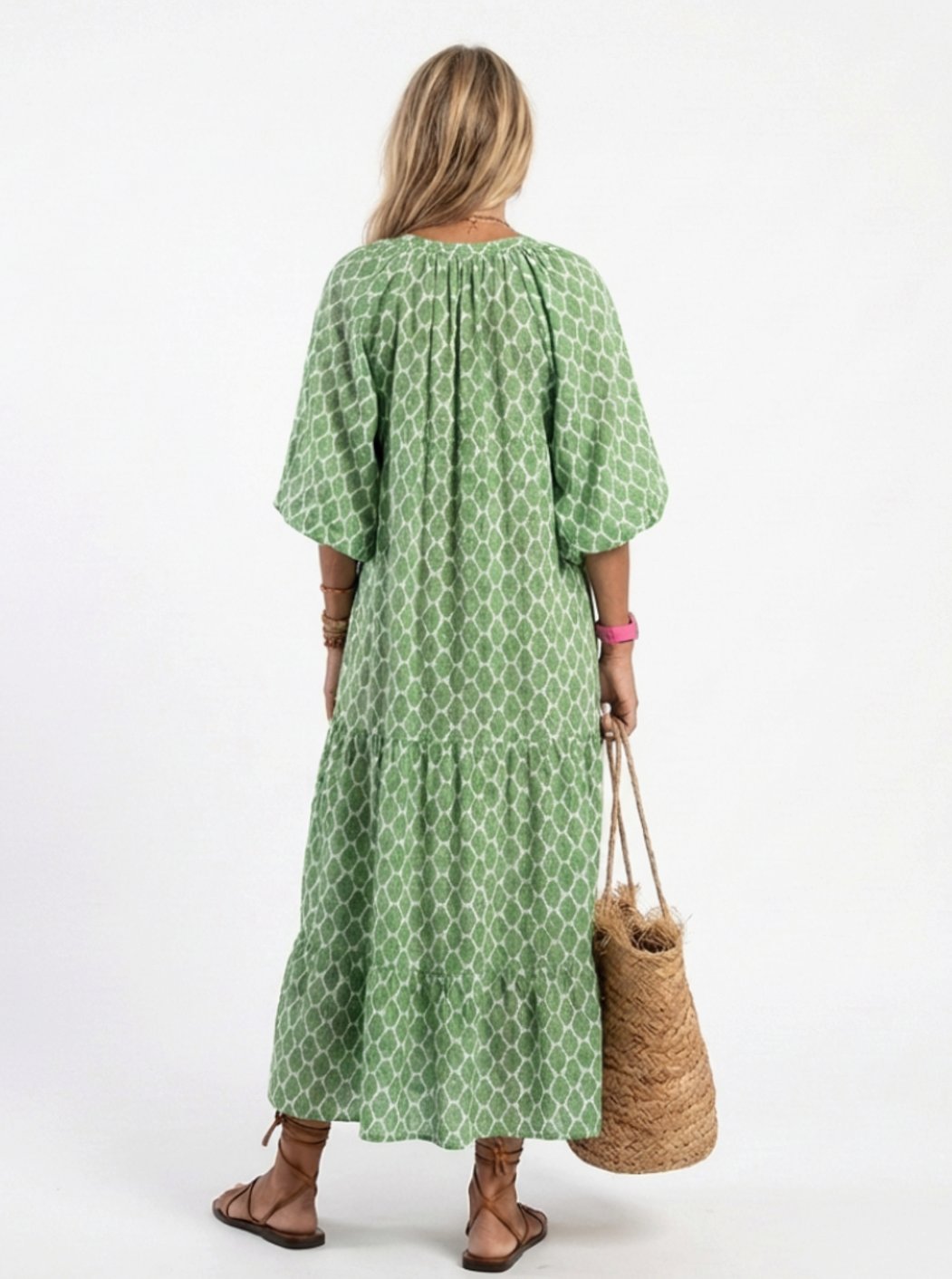 Women's Relaxed Tiered V-Neck Three-Quarter Sleeve Spring Dress