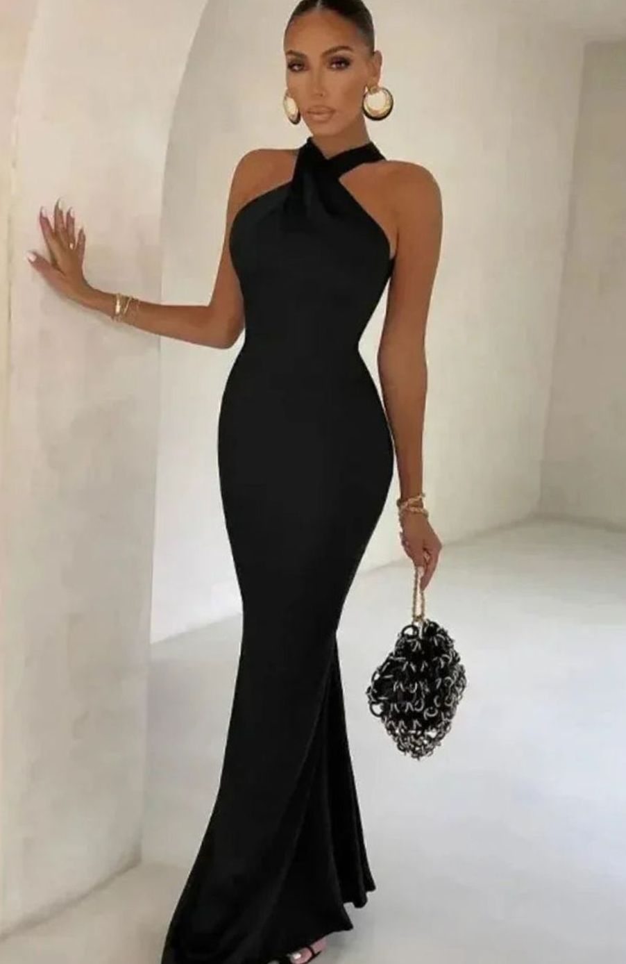 Women's Sleeveless Crossover Halter Fitted Black Maxi Dress - Black