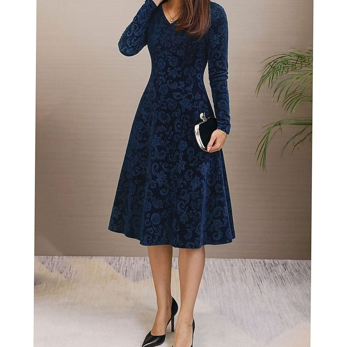Women's Velvet Floral A-Line Midi Wedding Guest Dress - Blue