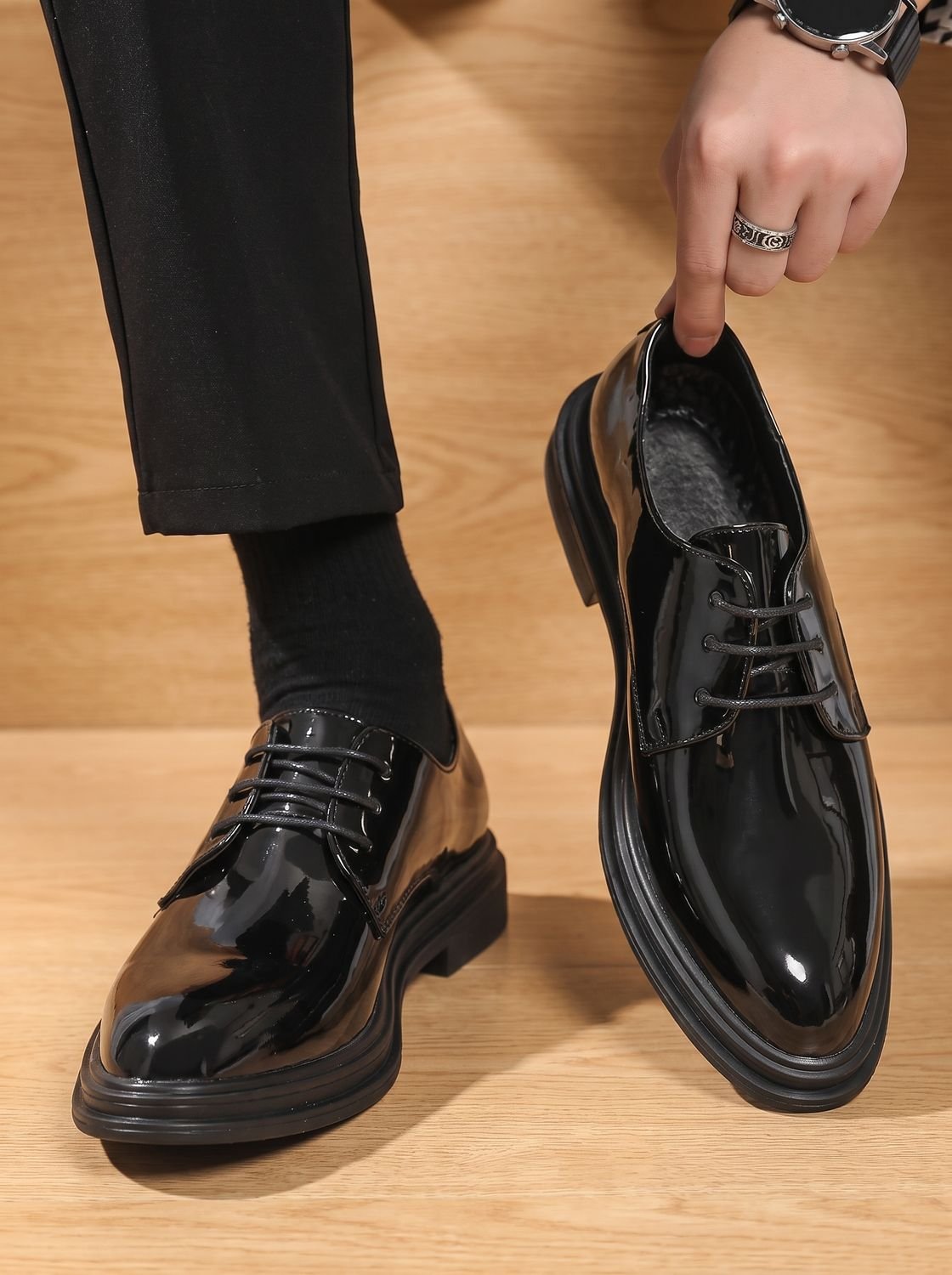 Men's Black Patent Leather Lace-Up Derby Dress Shoes