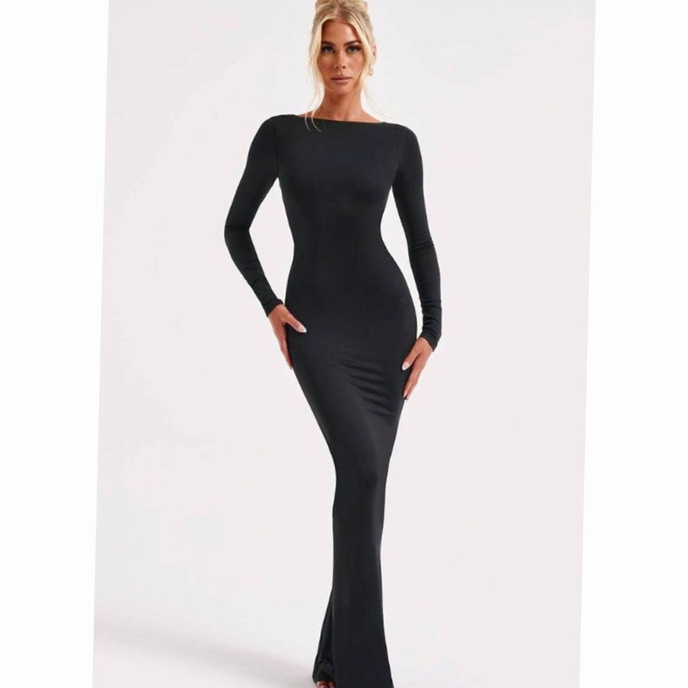 Women's Backless Long-Sleeve Fitted Maxi Wedding Guest Dress - Black
