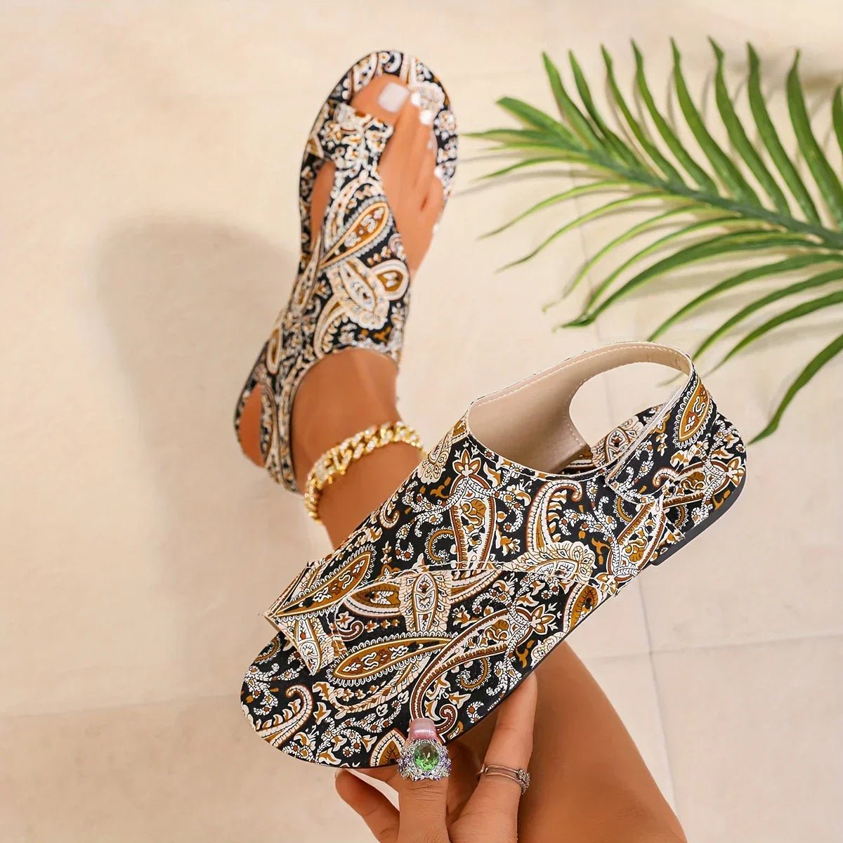 Women's Bohemian Toe-Loop Comfort Sandals Mandala Print Flat