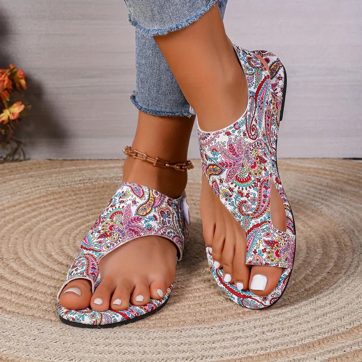 Women's Bohemian Toe-Loop Comfort Sandals Mandala Print Flat