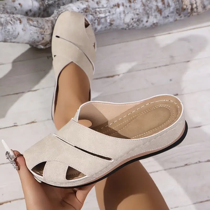 Women's Breathable Cross-Strap Cushioned Slide Sandals - Beige
