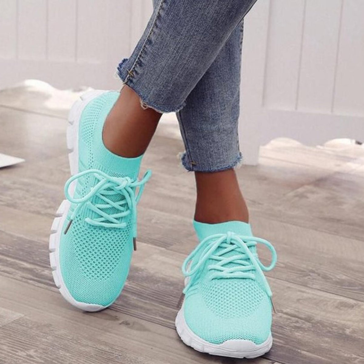 Women's Breathable Knit Lace-Up Comfort Sneakers