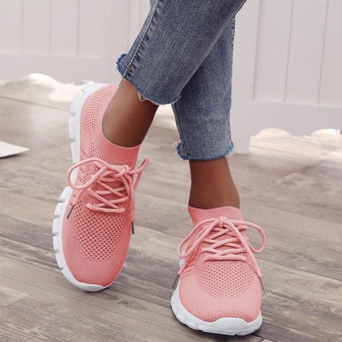 Women's Breathable Knit Lace-Up Comfort Sneakers