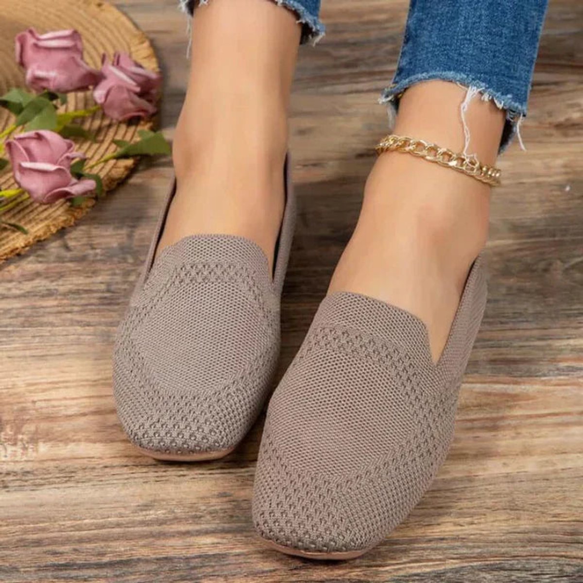Women's Breathable Knit Slip-On Comfort Sneakers Lightweight Flat Loafers - Brown