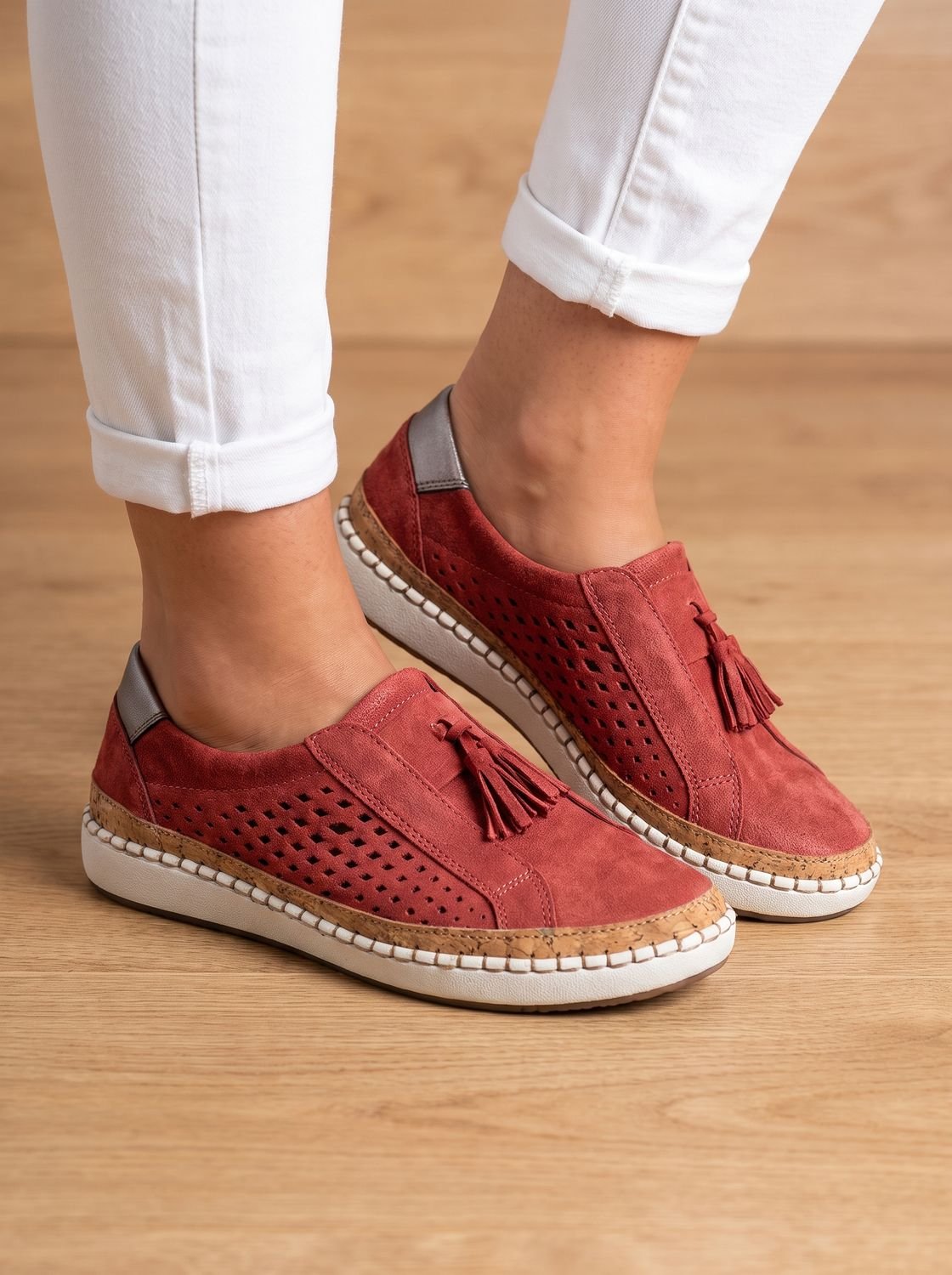 Women's Breathable Slip-On Loafers Tassel Cutout Suede Sneakers - Red