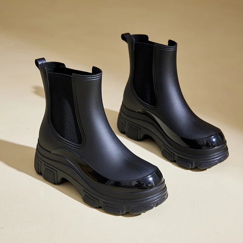 Women's Chunky Sole Slip-On Chelsea Ankle Boots - Black