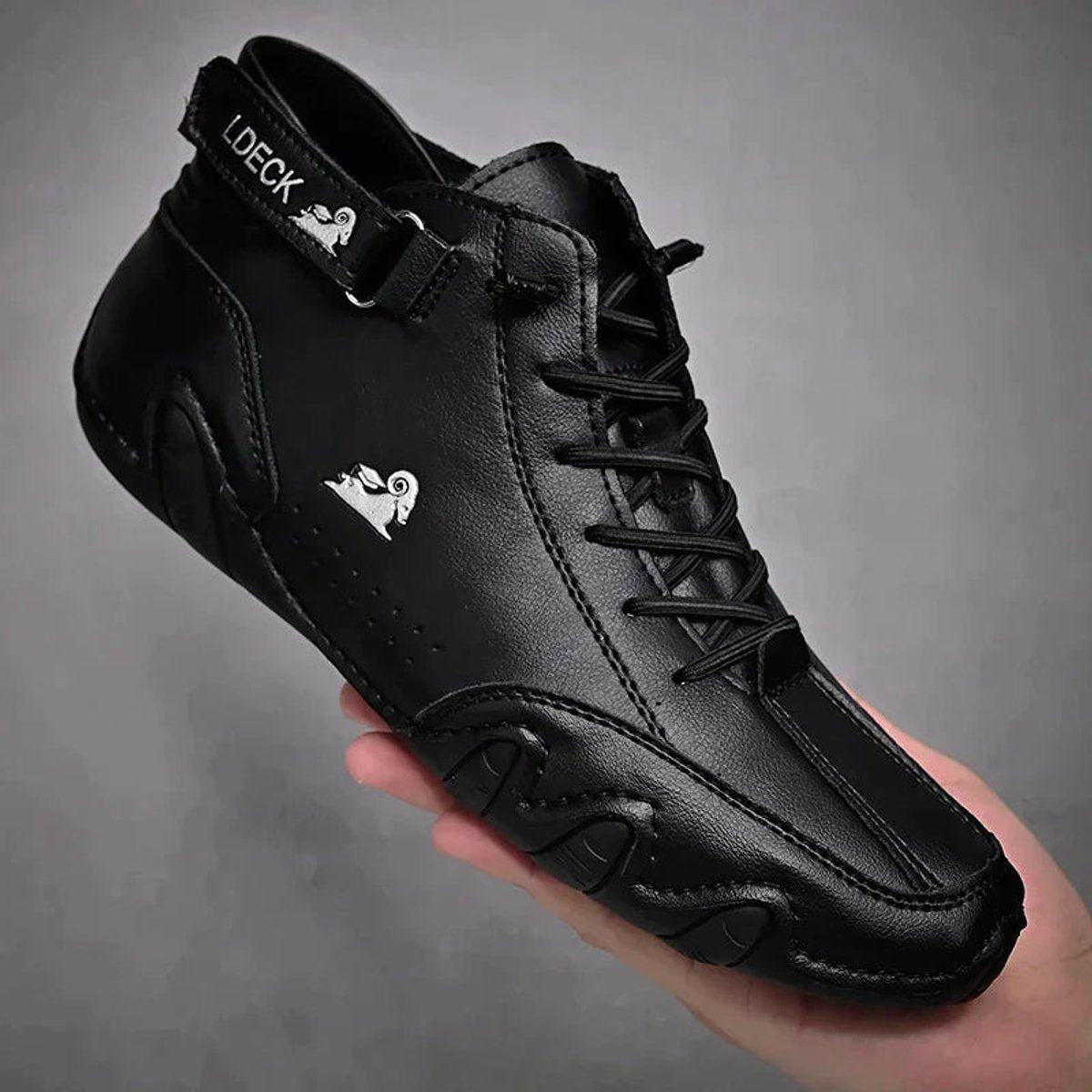 Women's Comfort Sneakers Lace-Up Leather Ankle Boots - Black