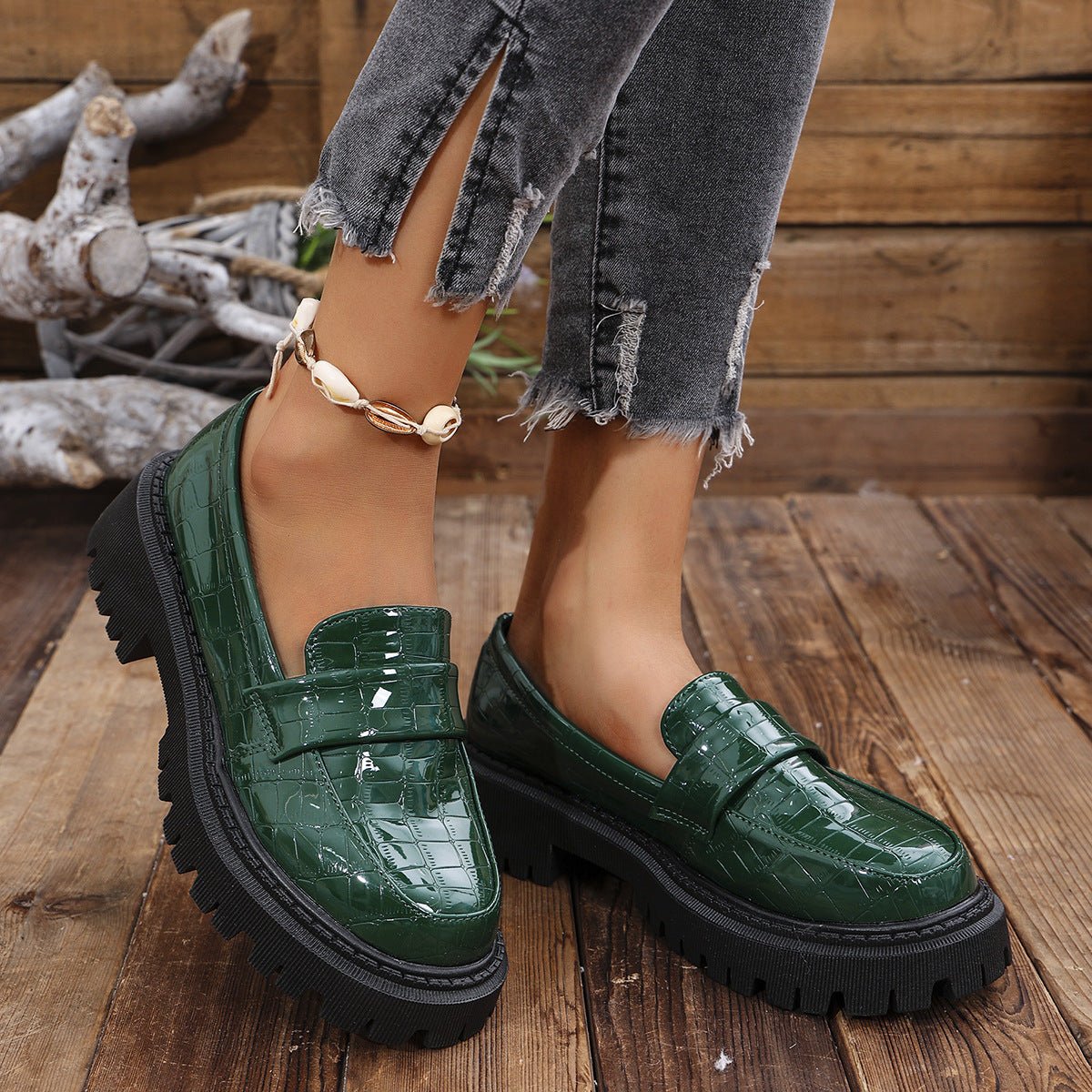 Women's Croc-Embossed Chunky Platform Slip-On Comfort Loafers - Green