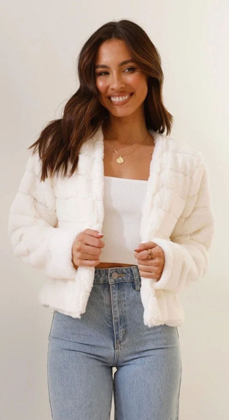 Women's Cropped Open-Collar Faux Fur Jacket - White