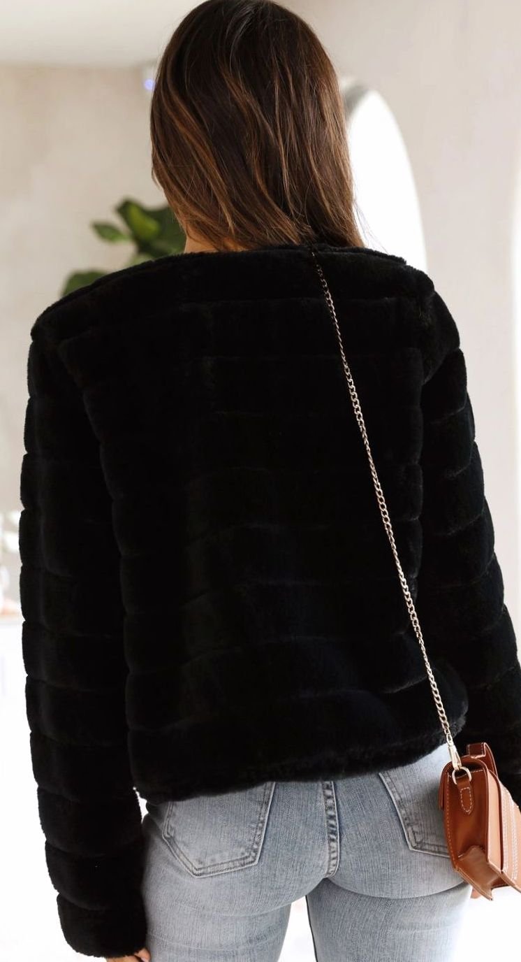 Women's Cropped Open-Collar Faux Fur Jacket