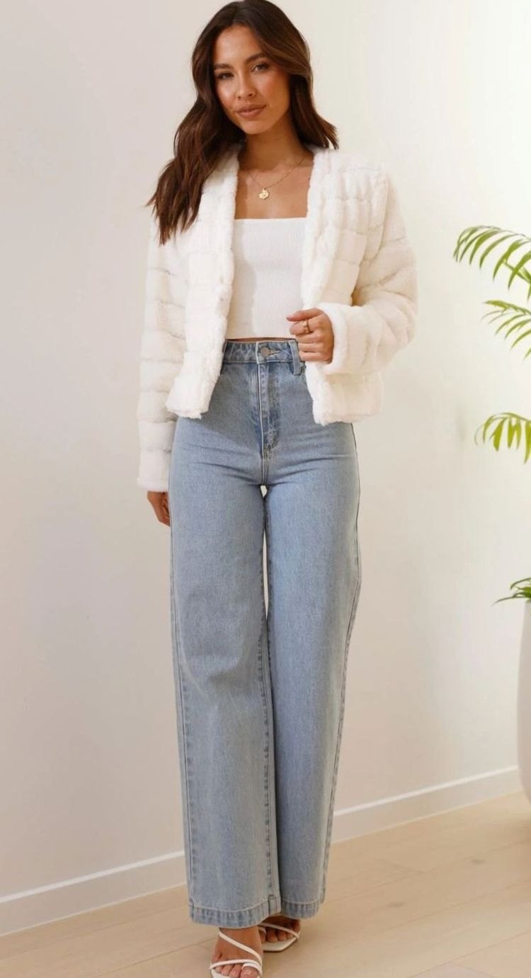 Women's Cropped Open-Collar Faux Fur Jacket