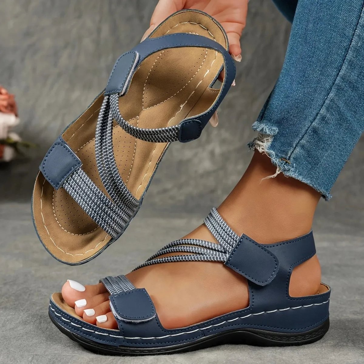 Women's Elastic Strap Adjustable Comfort Sandals Lightweight Cushioned Sole
