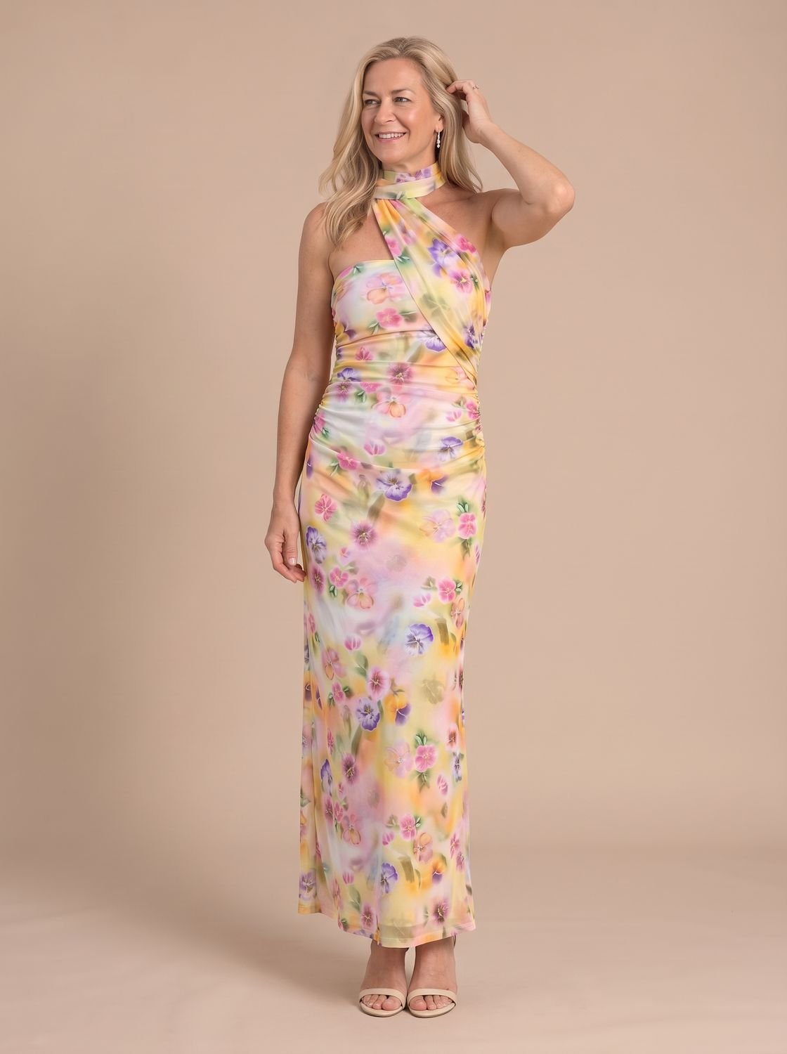 Women's Fitted Halter-Neck Sleeveless Maxi Evening Dress