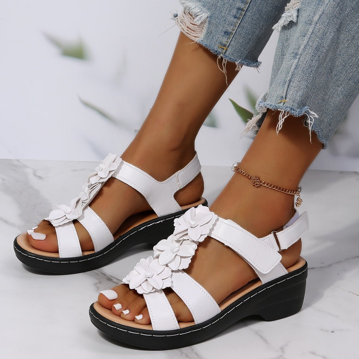 Women's Floral Applique Wedge Comfort Sandals Open Toe - White