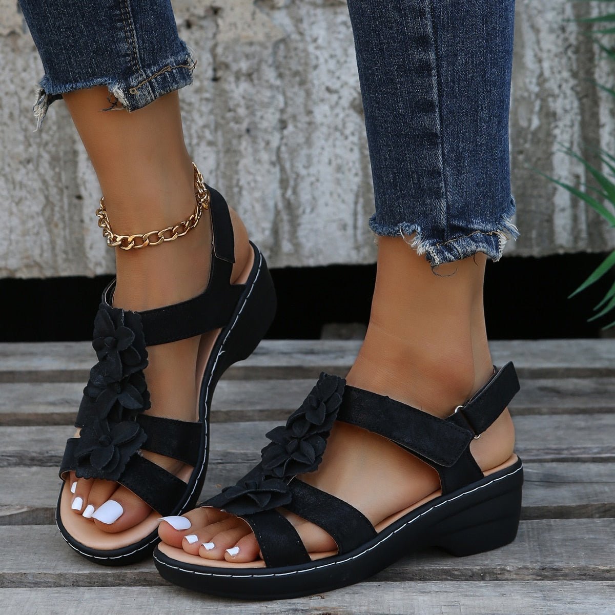 Women's Floral Applique Wedge Comfort Sandals Open Toe