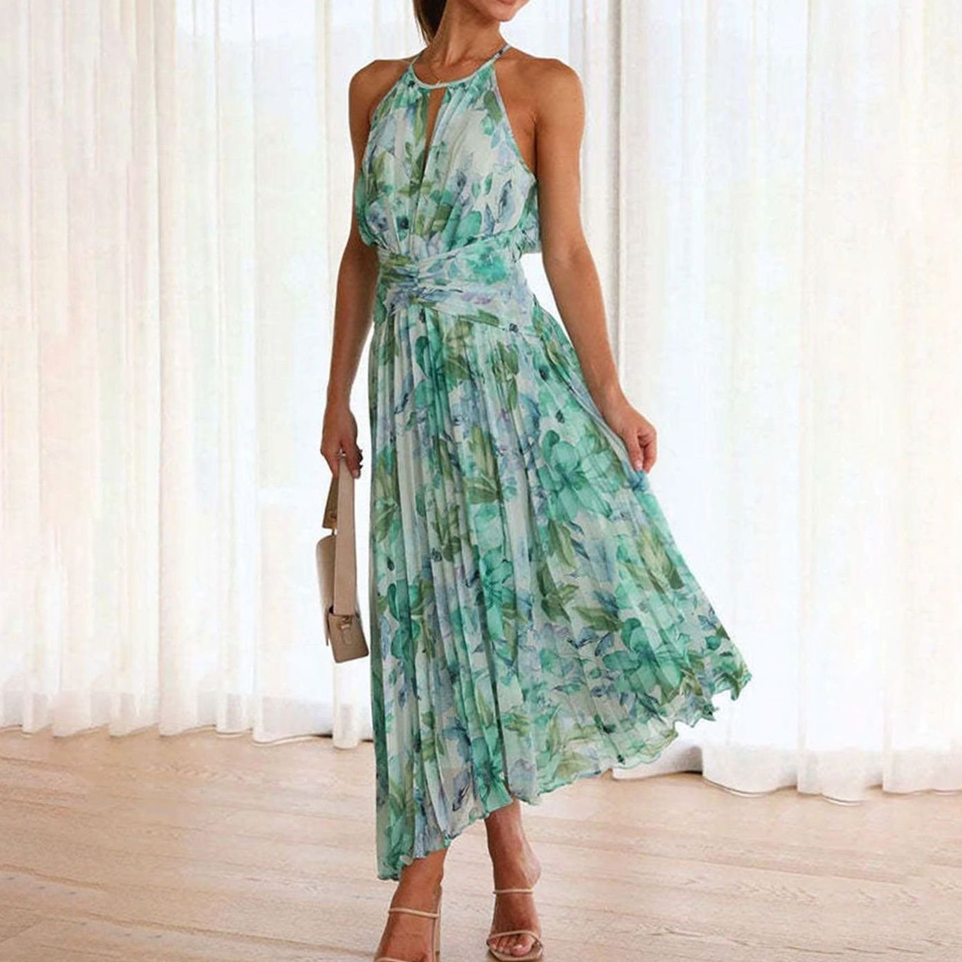 Women's Floral Halter-Neck Pleated Maxi Sundress - Green