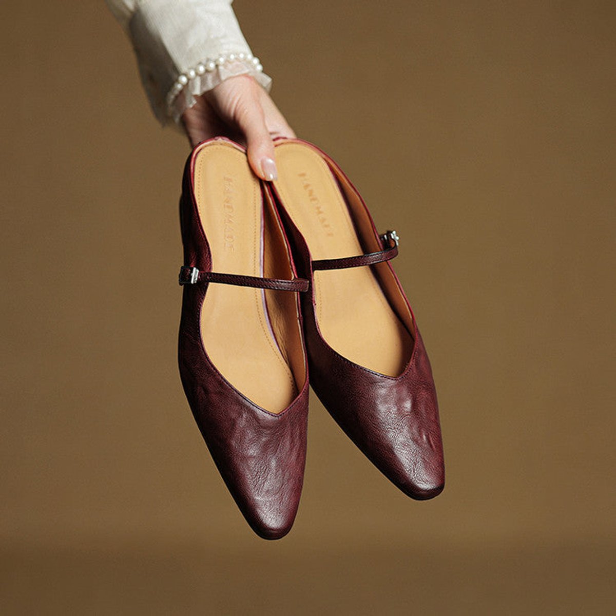 Women's Genuine Leather Pointed-Toe Comfort Sandals Buckle Mule Flats