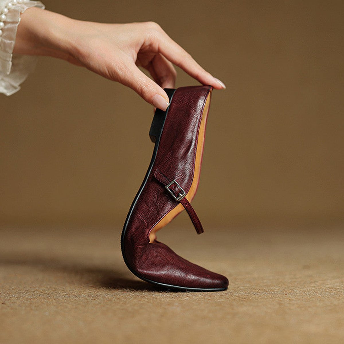 Women's Genuine Leather Pointed-Toe Comfort Sandals Buckle Mule Flats
