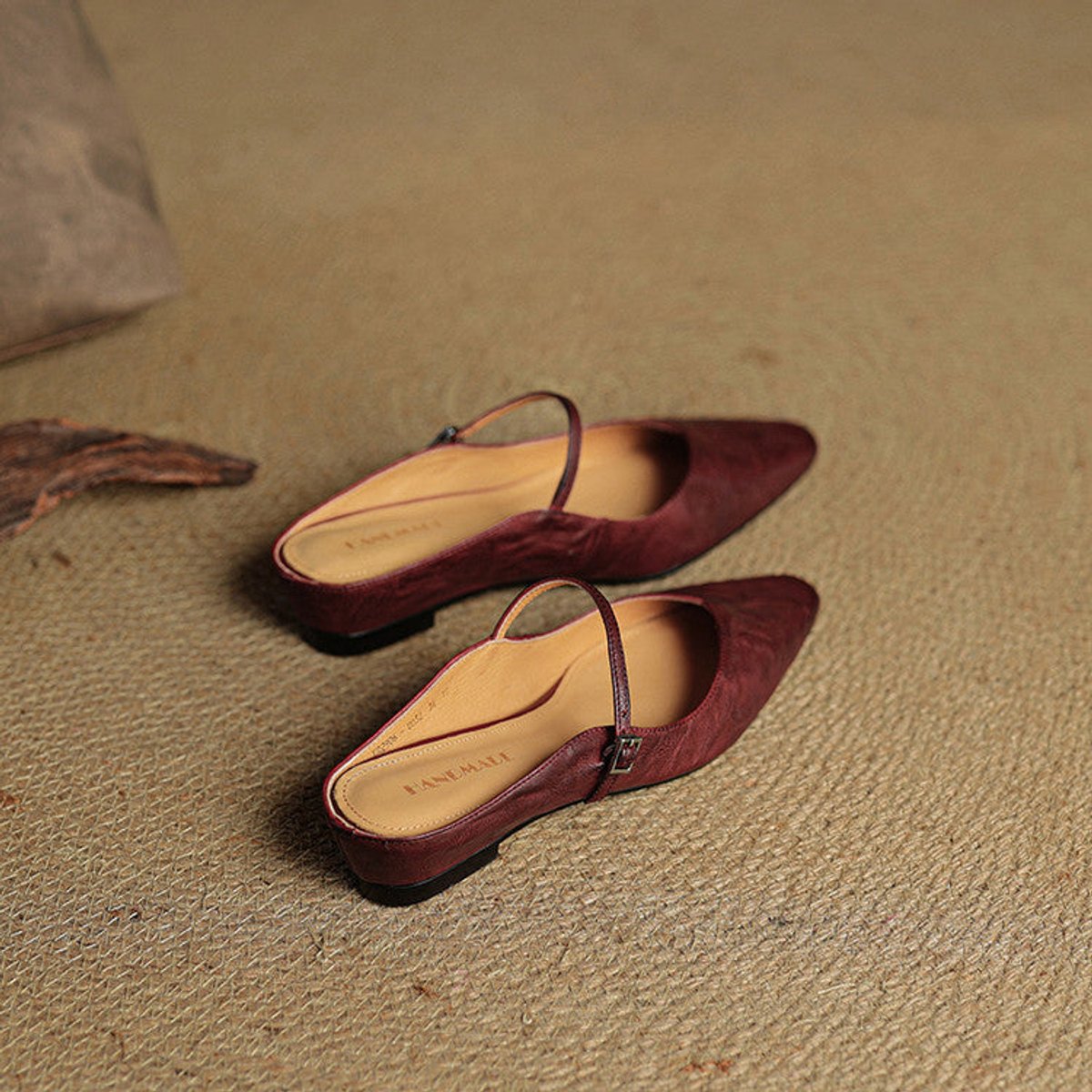 Women's Genuine Leather Pointed-Toe Comfort Sandals Buckle Mule Flats