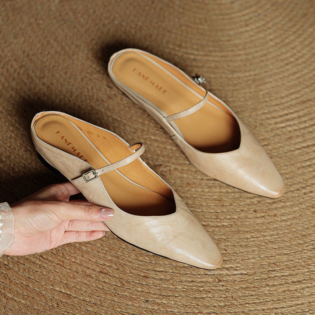 Women's Genuine Leather Pointed-Toe Comfort Sandals Buckle Mule Flats