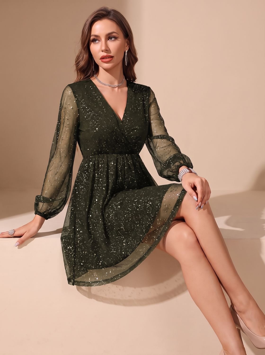 Women's Glitter V-Neck Sheer-Sleeve Cocktail Dress