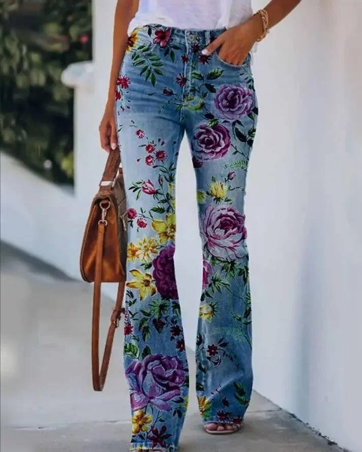 Women's High-Waist Floral-Embellished Linen-Look Flare Jeans - Blue 3