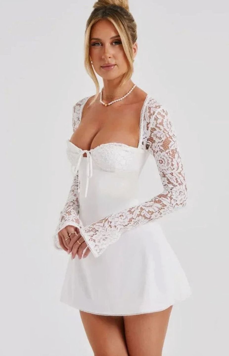 Women's Lace Long-Sleeve Open-Back Short Cocktail Dress II