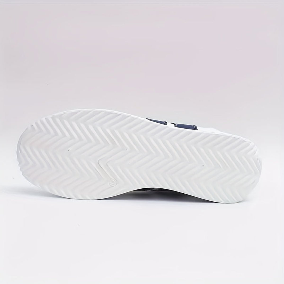 Women's Lace-Up PU Leather Striped Comfort Sneakers