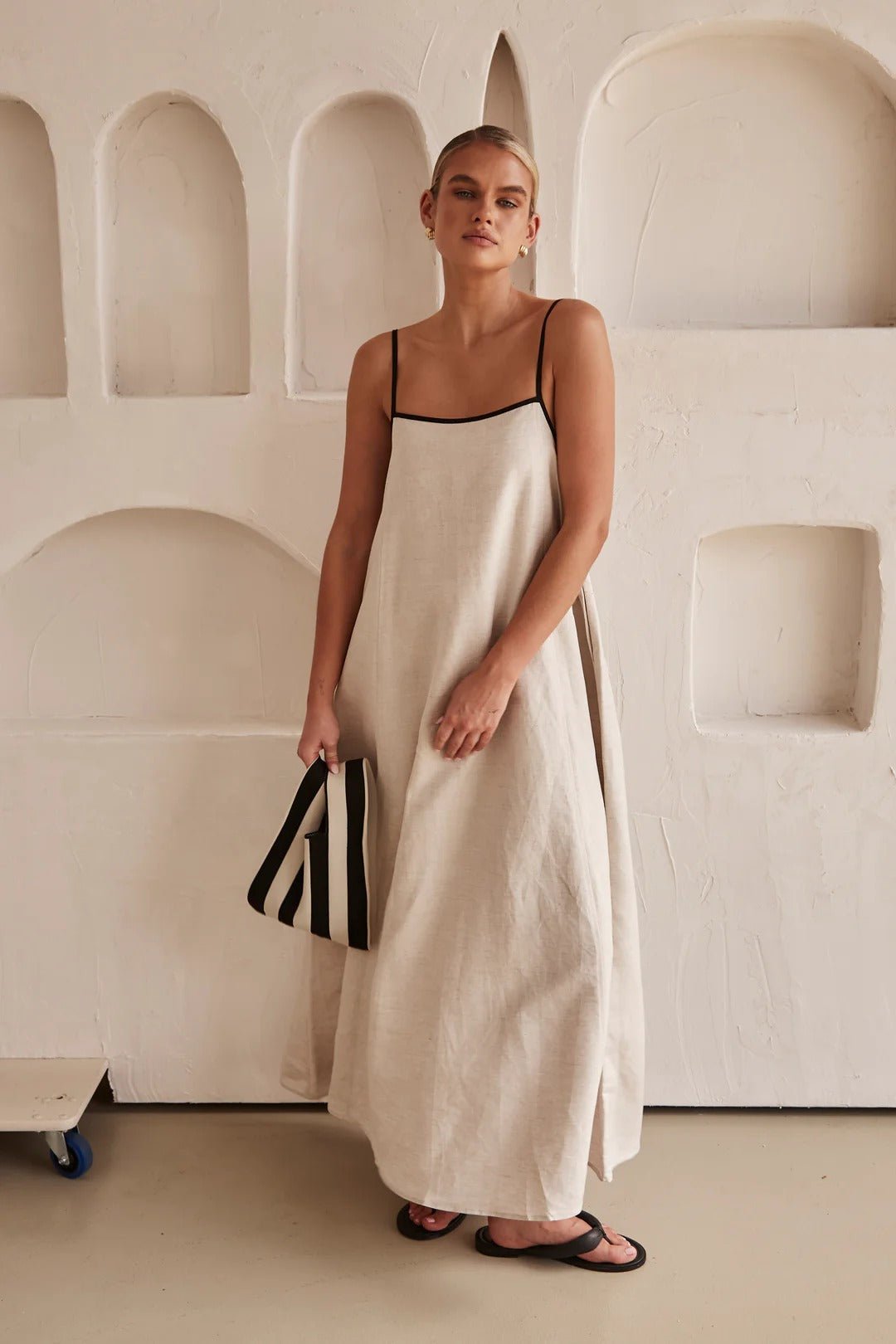 Women's Linen Contrast-Trim Adjustable-Strap Maxi Dress