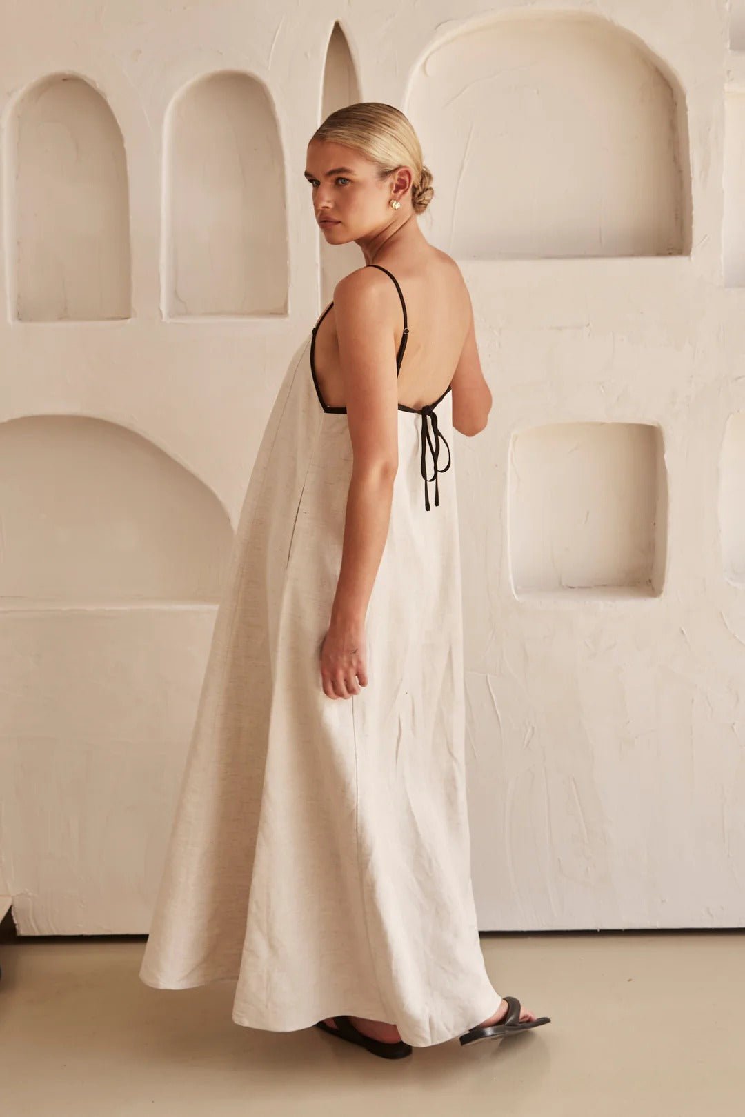 Women's Linen Contrast-Trim Adjustable-Strap Maxi Dress