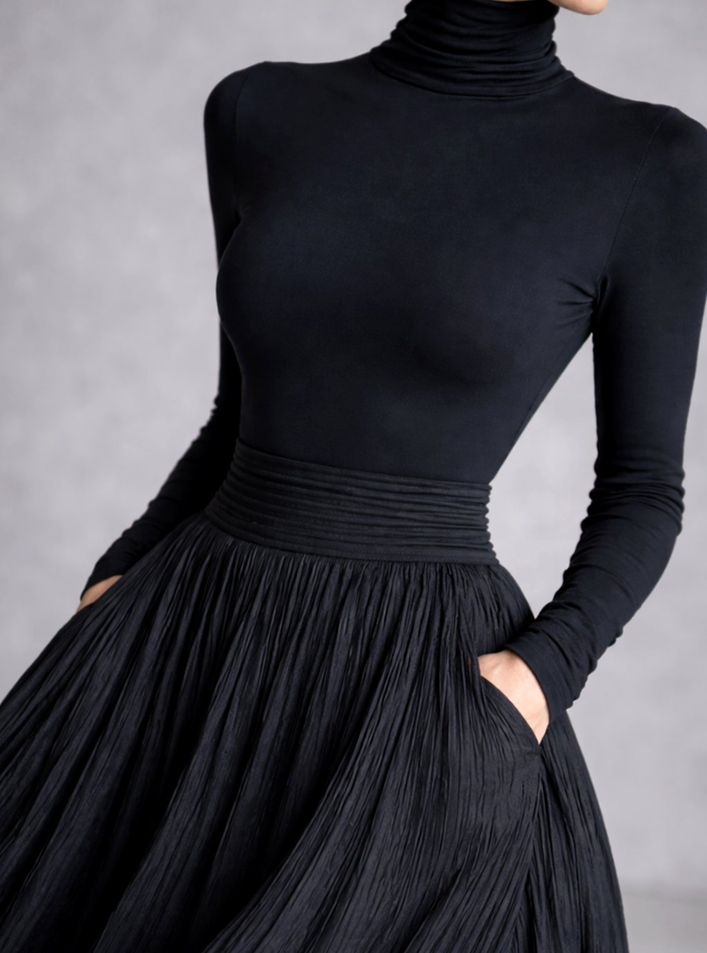 Women's Long Sleeve Turtleneck Pleated Maxi Dress with Pockets