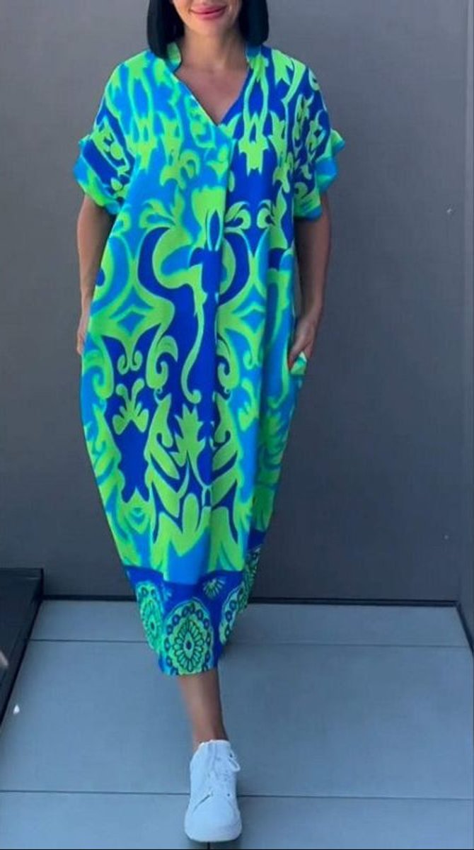 Women's Loose V-Neck Printed Midi Dress - Green
