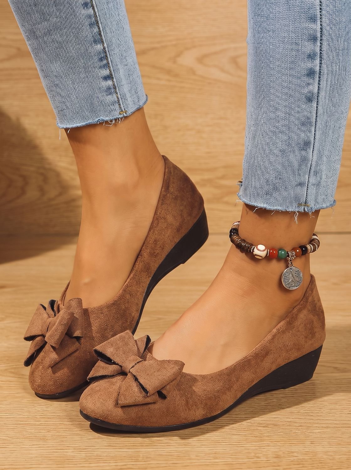 Women's Orthopedic Bow-Detail Suede Ballet Flats