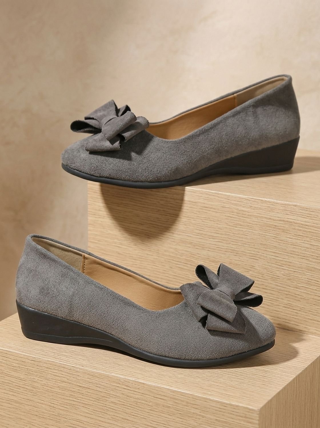 Women's Orthopedic Bow-Detail Suede Ballet Flats