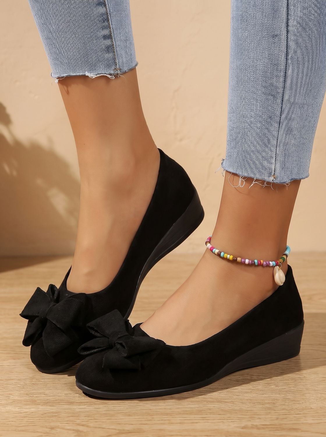 Women's Orthopedic Bow-Detail Suede Ballet Flats