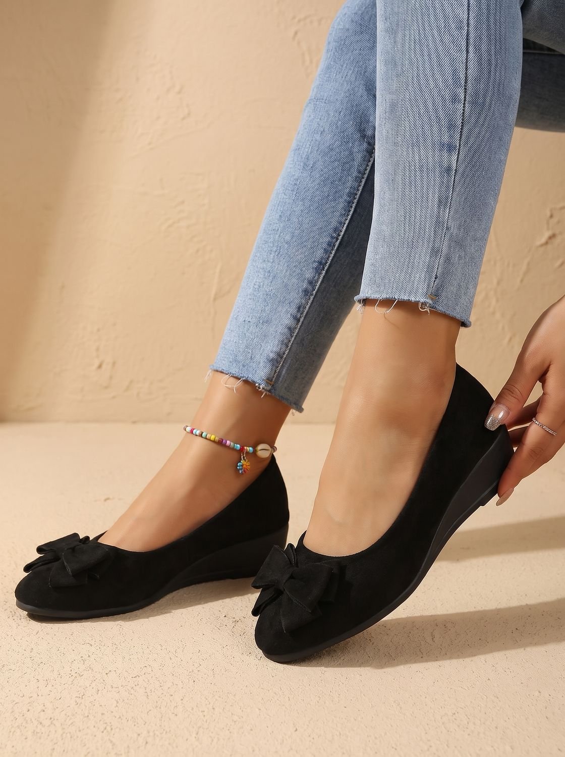 Women's Orthopedic Bow-Detail Suede Ballet Flats