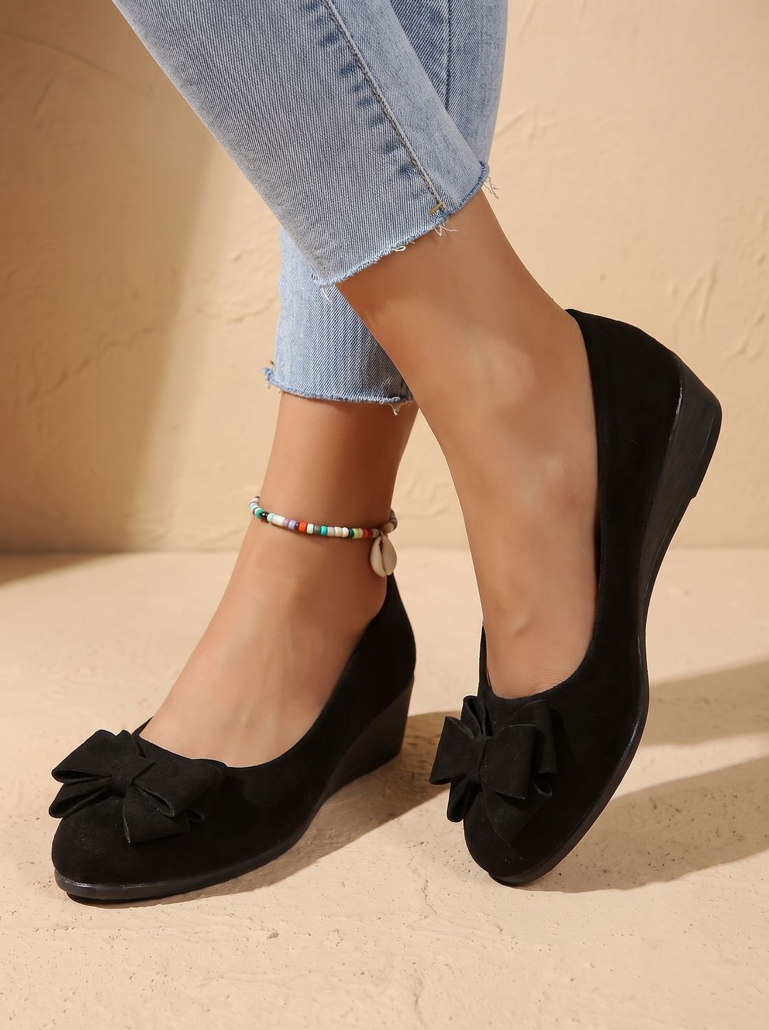Women's Orthopedic Bow-Detail Suede Ballet Flats